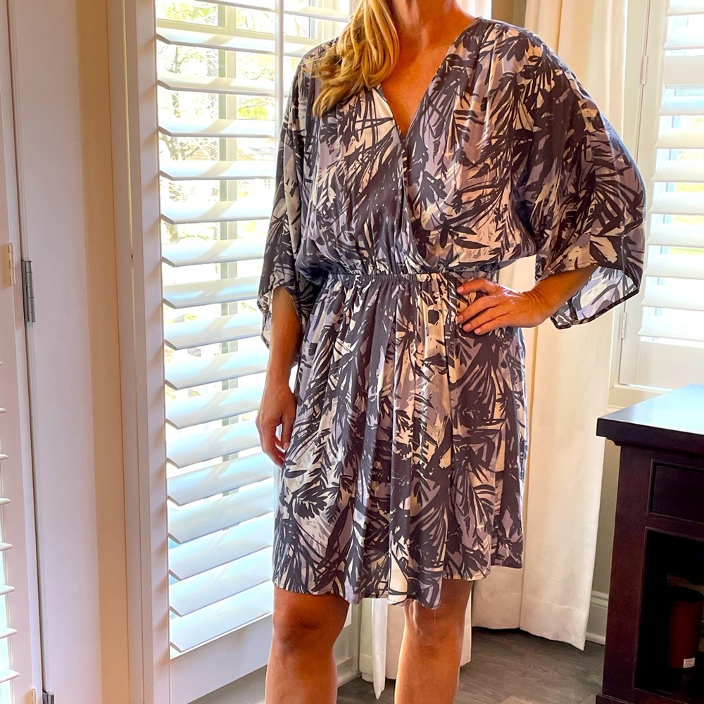 Soft flowy sleeves elastic waist dress